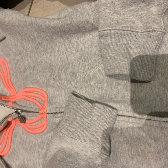 TNA Zipper Hoodie - Picture 3 of 3